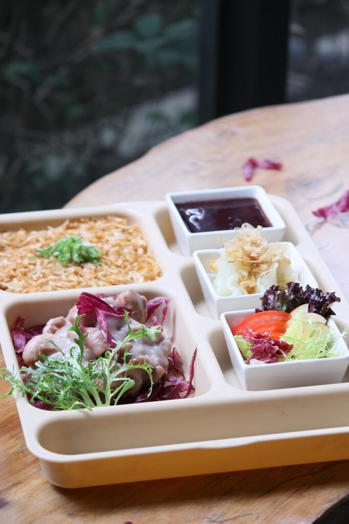 Using Smaller Plates: A Simple Strategy for Better Glycemic Management